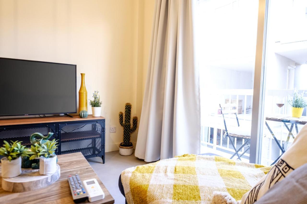 The Joy - Centre One Bedroom Flat Larnaka Exterior foto